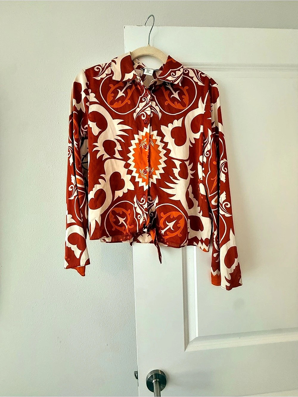 Rachel Zoe Printed Cropped Jacket in Red & White Size Medium Like New